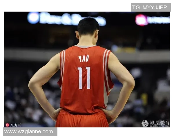 布鲁克洛佩斯:从篮下巨人到全能球员的华丽转身与成长之路